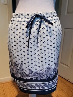 Ann Taylor Navy and White Printed Swim Skirt Coverup
